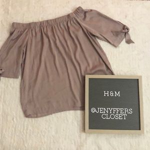 H&M off the shoulder shirt
